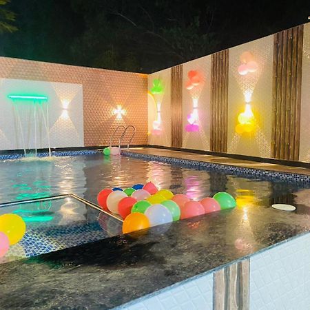 Karla Retreat Resort Lonavla Zewnętrze zdjęcie