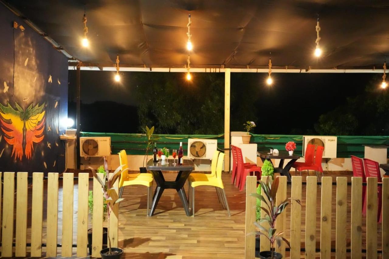 Karla Retreat Resort Lonavla Zewnętrze zdjęcie