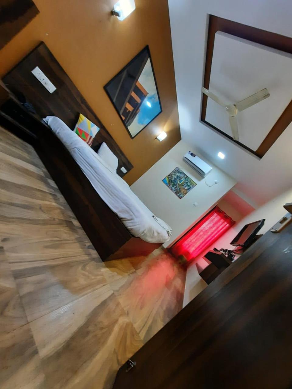 Karla Retreat Resort Lonavla Zewnętrze zdjęcie