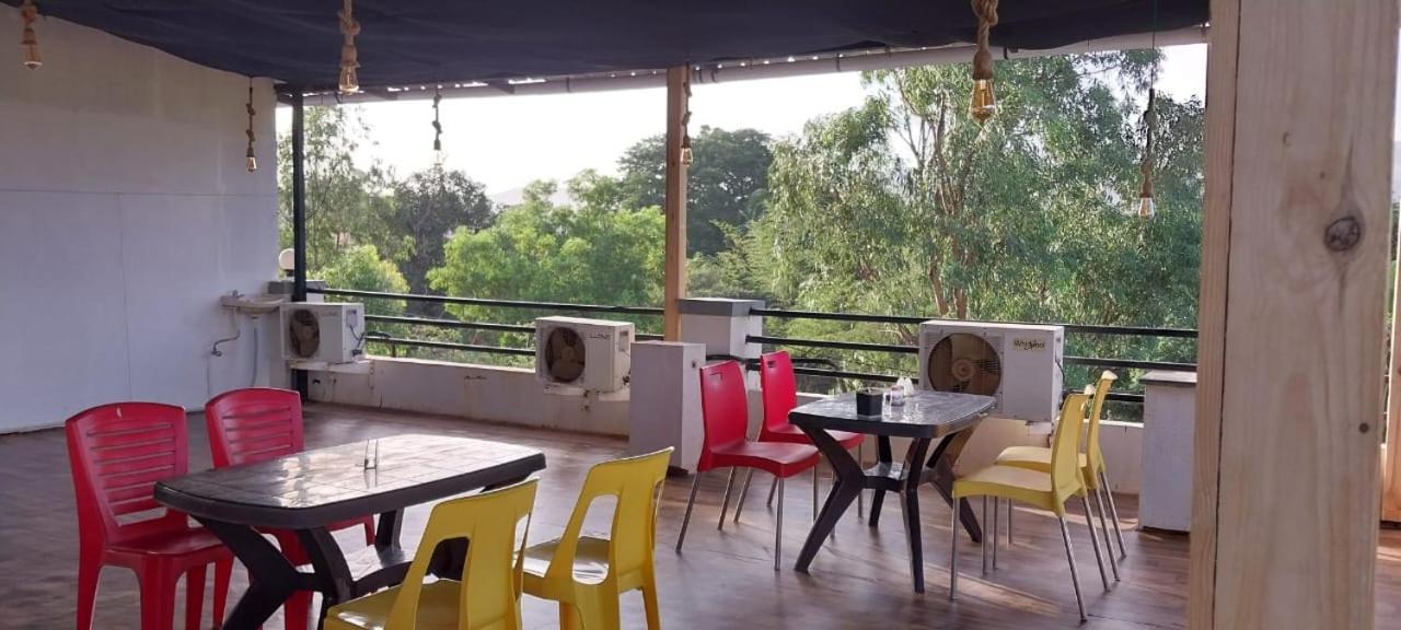 Karla Retreat Resort Lonavla Zewnętrze zdjęcie